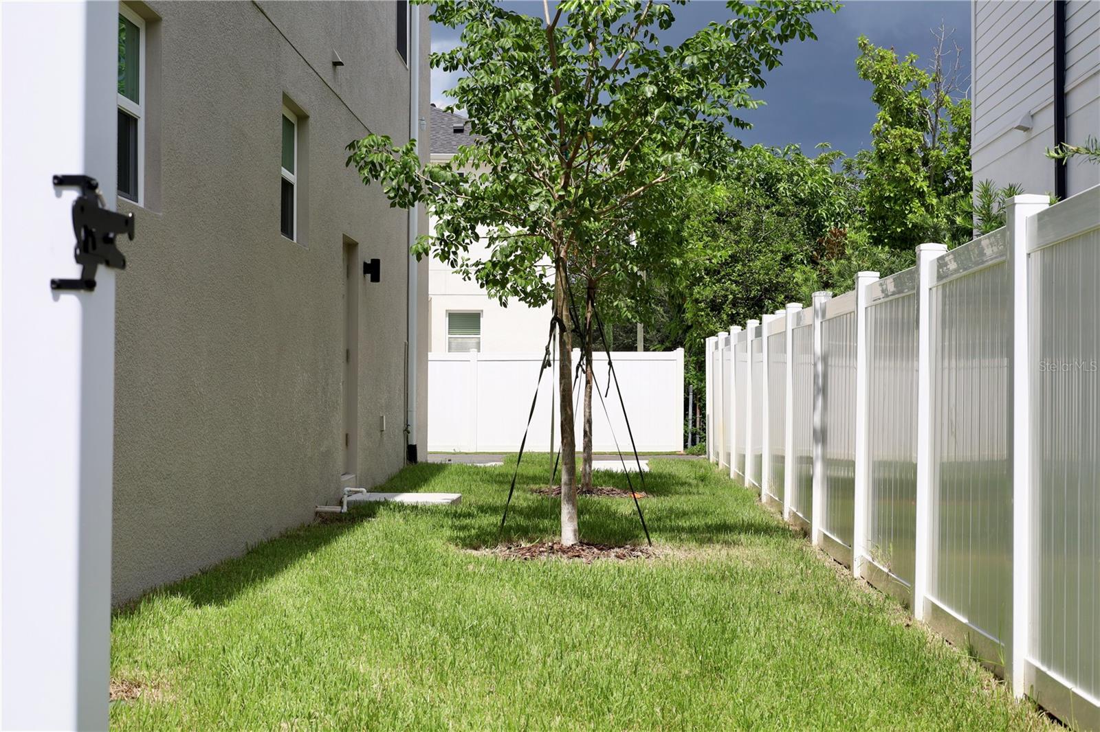 2711 W NORTH B ST #1 — photo 21