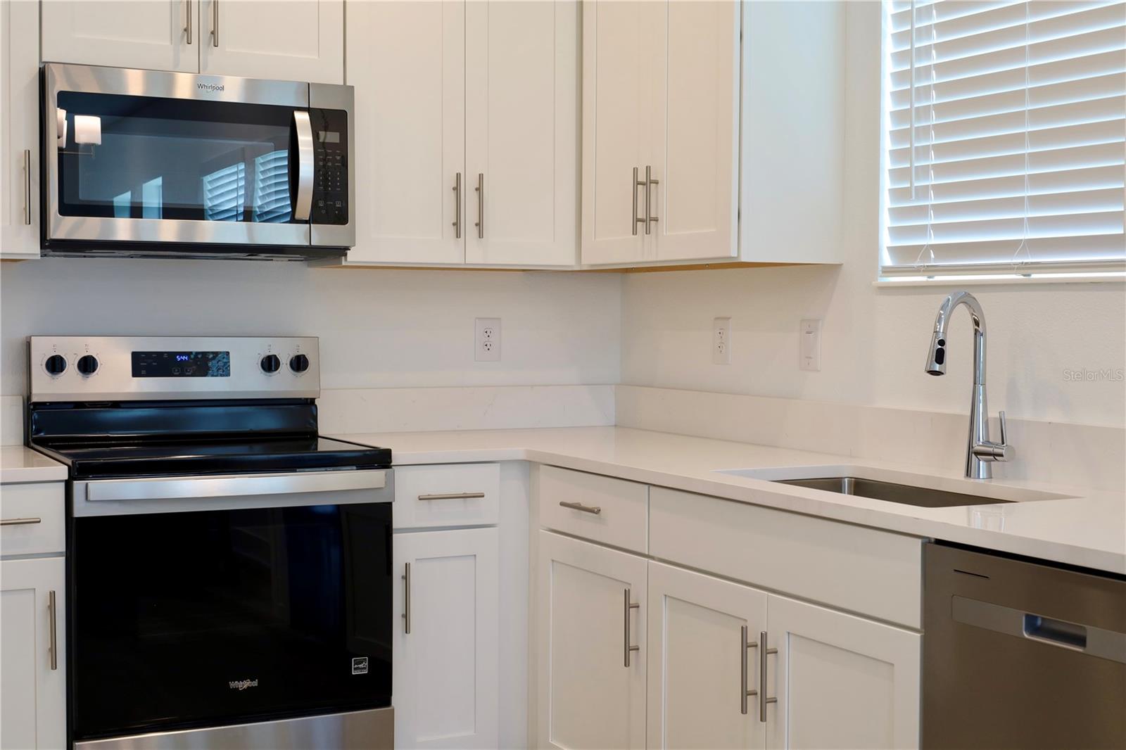 2711 W NORTH B ST #1 — photo 9
