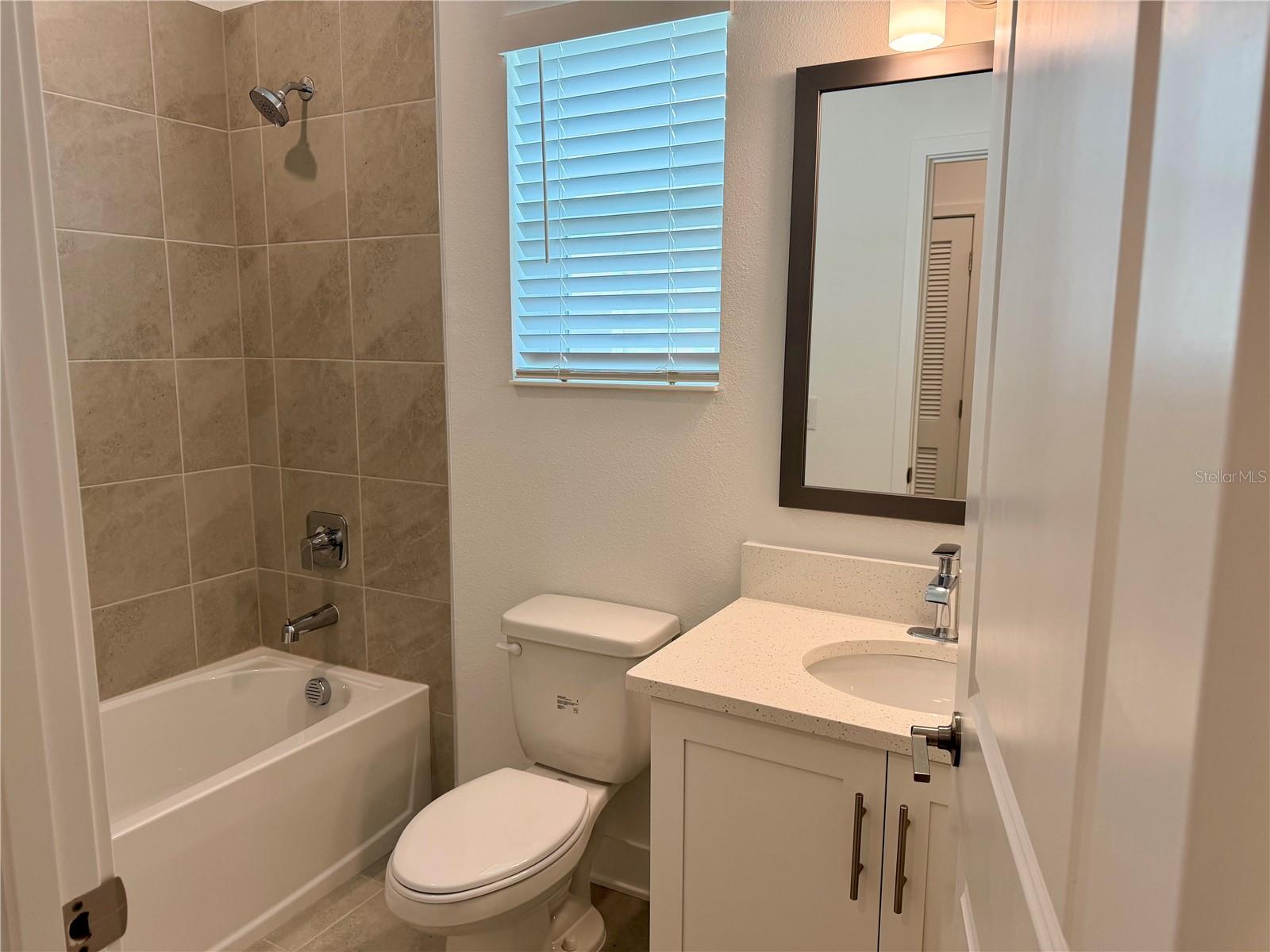 2711 W NORTH B ST #1 — photo 18