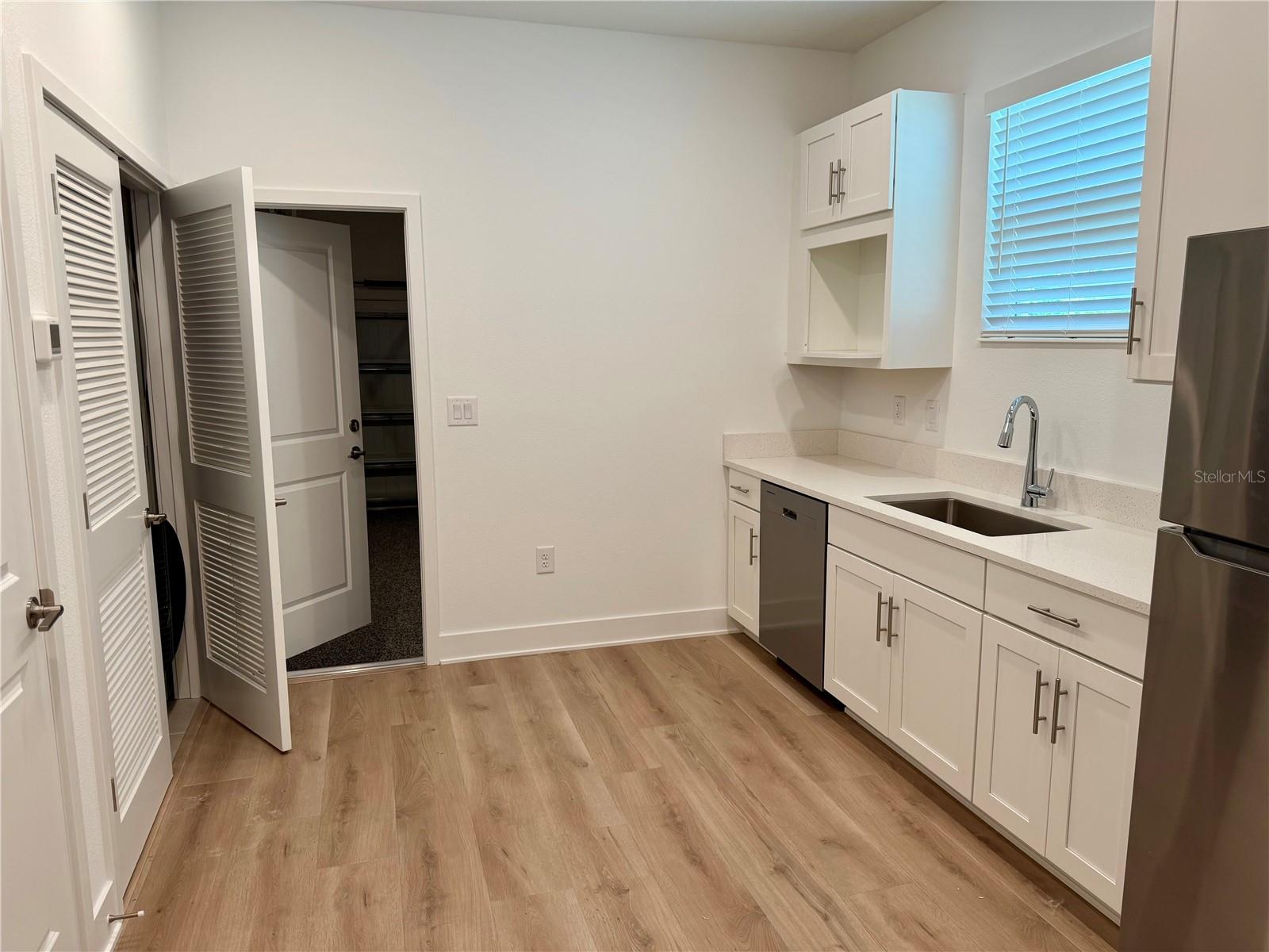 2711 W NORTH B ST #1 — photo 19