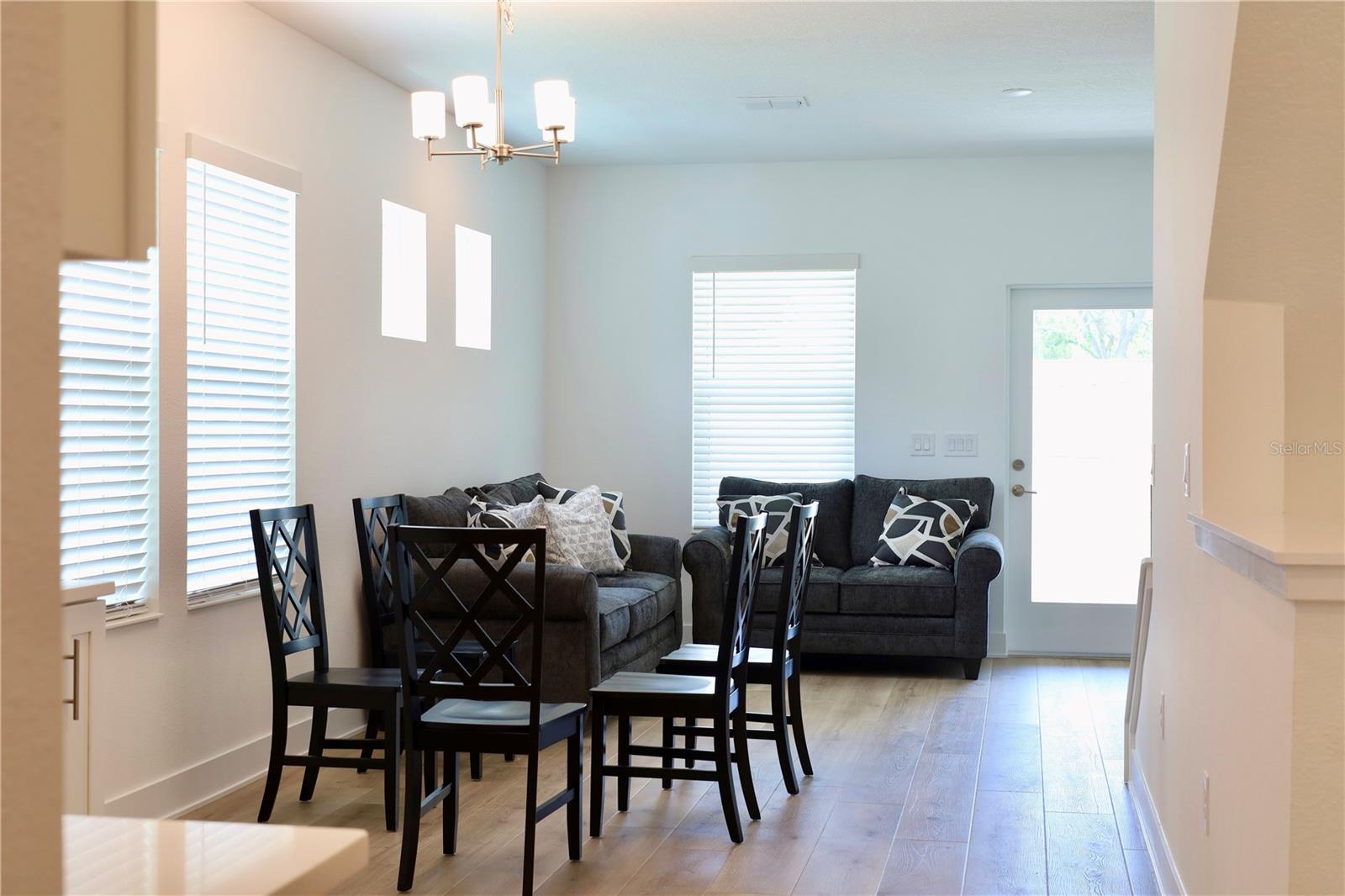 2711 W NORTH B ST #1 — photo 7
