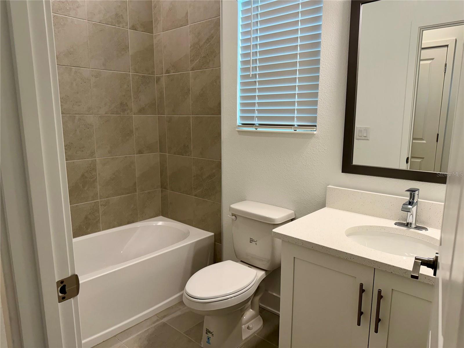 2711 W NORTH B ST #1 — photo 17