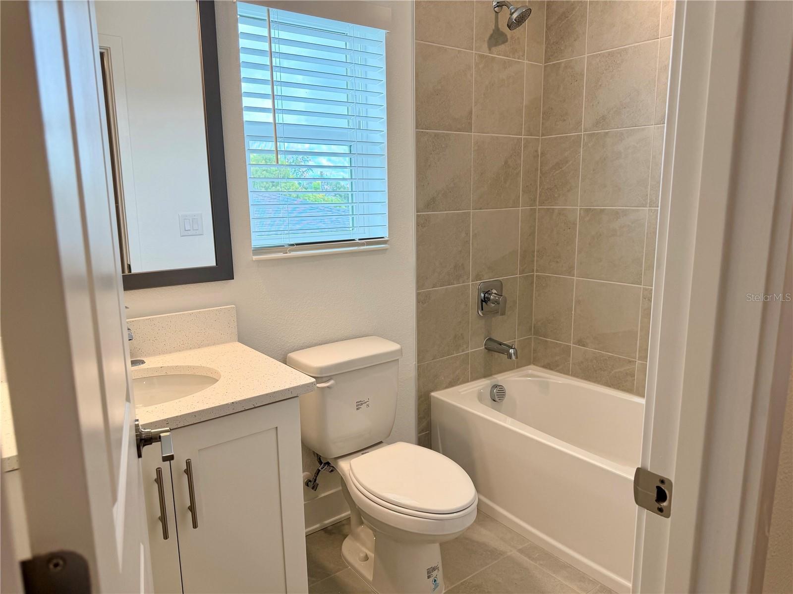2711 W NORTH B ST #1 — photo 16