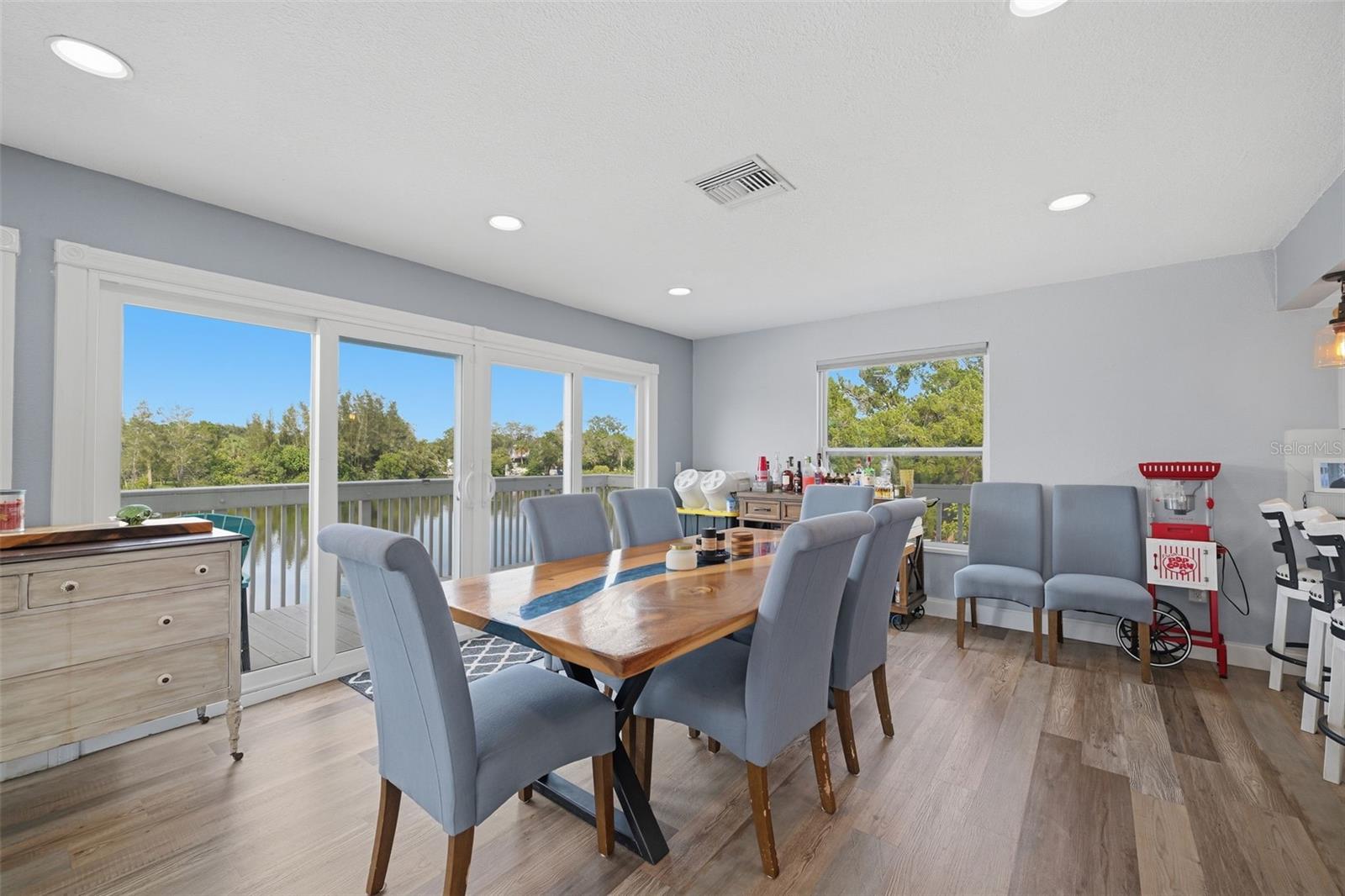 14523 BARLOW LN — photo 18