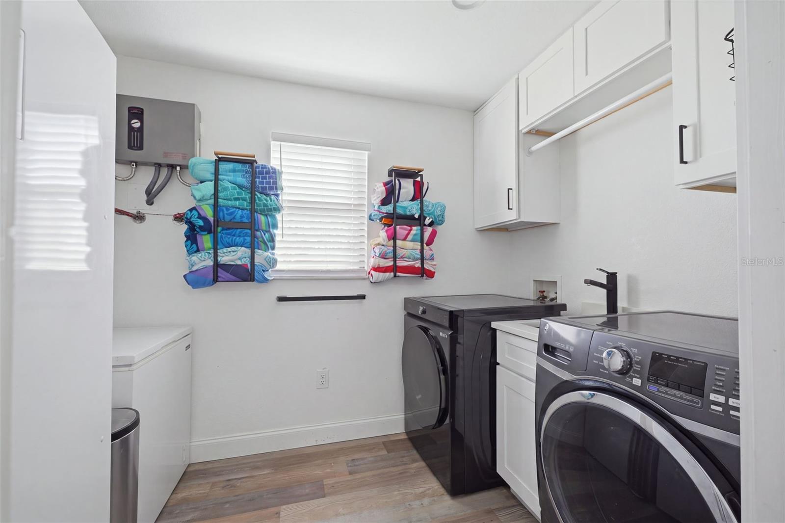 14523 BARLOW LN — photo 64