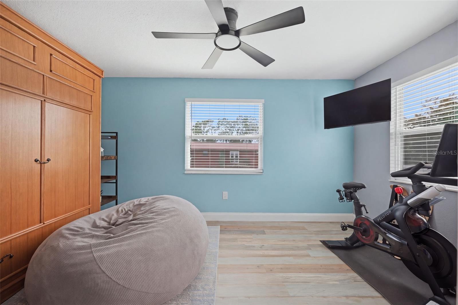 14523 BARLOW LN — photo 28