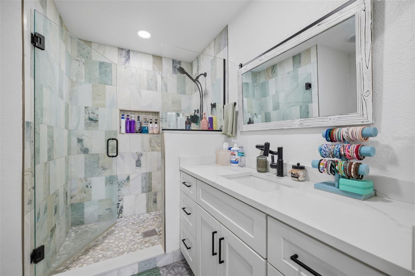 14523 BARLOW LN — photo 33