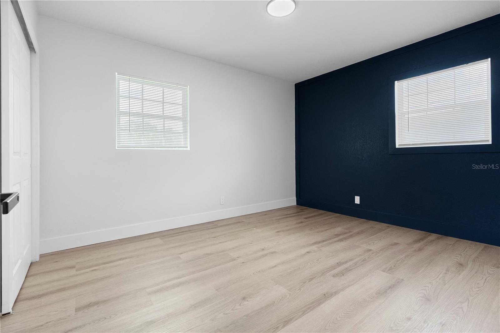 5205 S 82ND ST — photo 19
