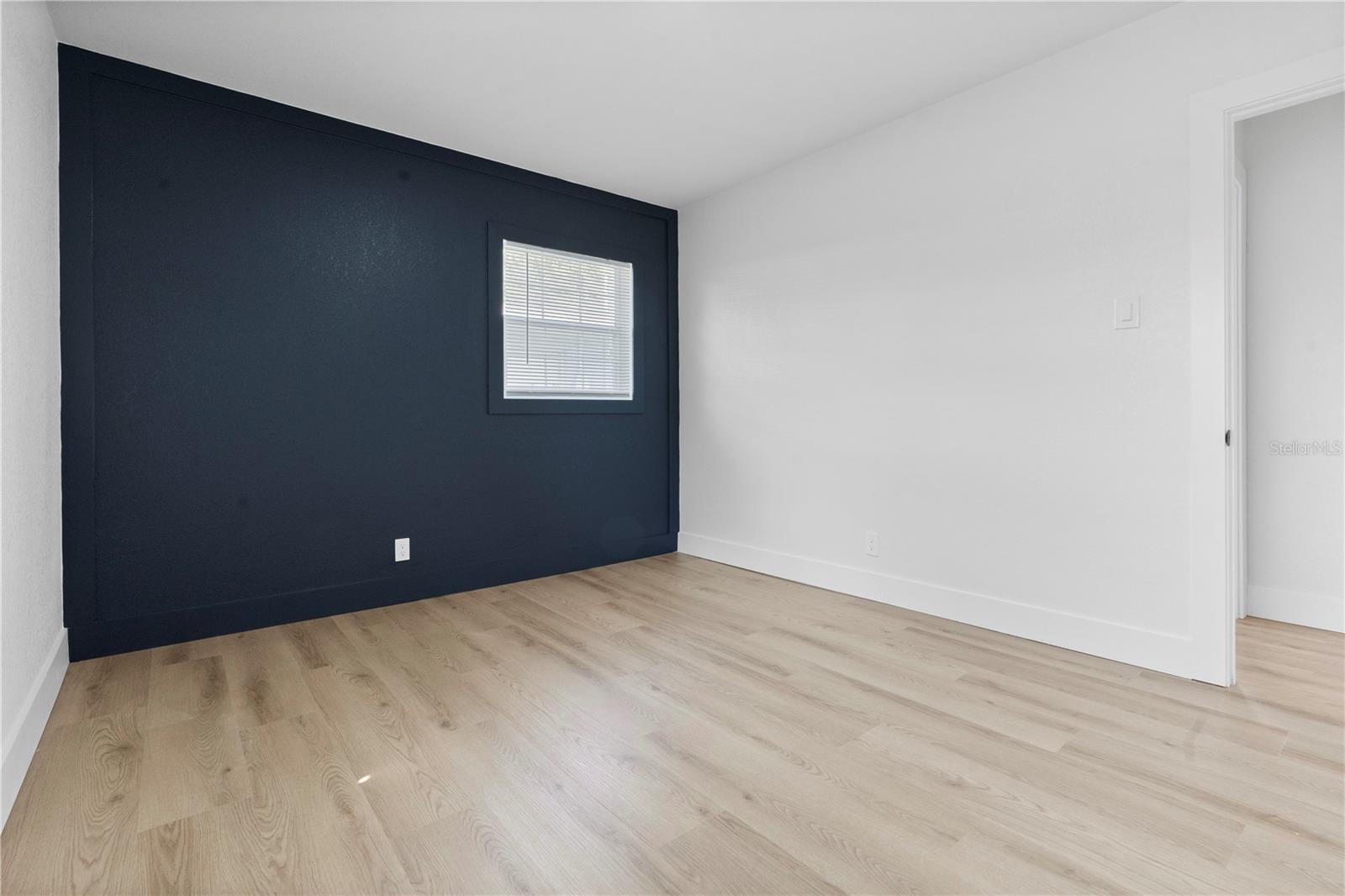 5205 S 82ND ST — photo 18