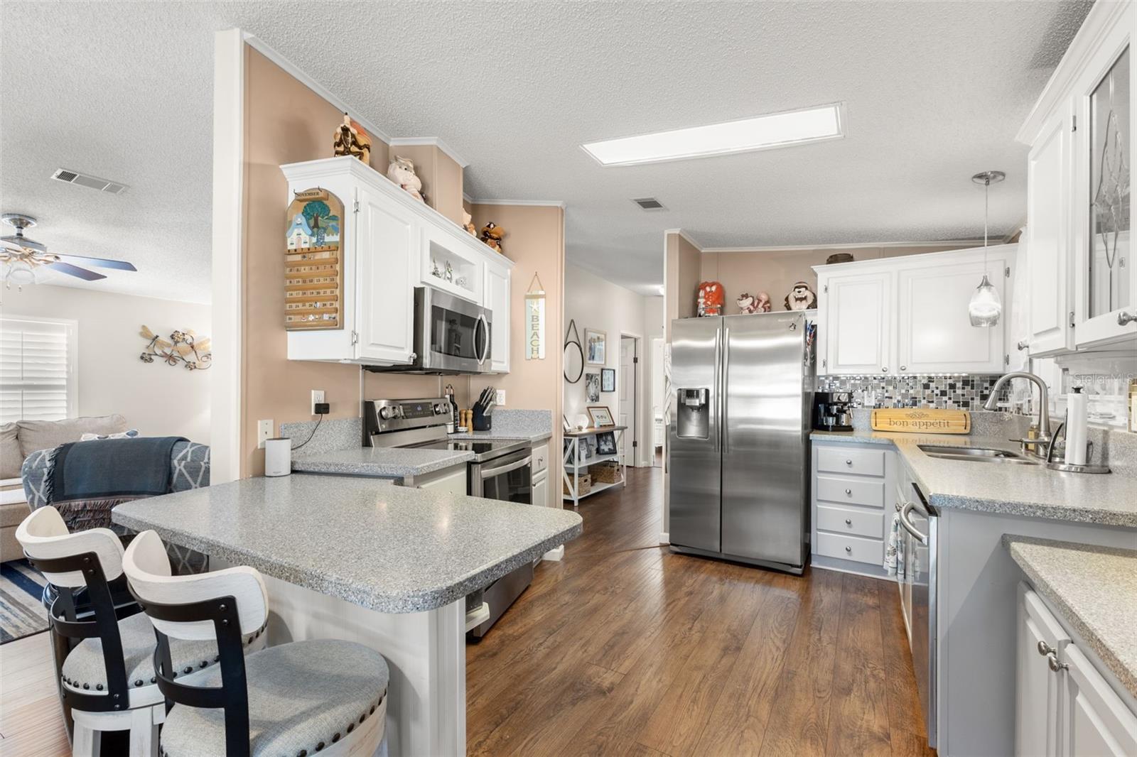 624 MOUNT PINEY AVE NE #703 — photo 4