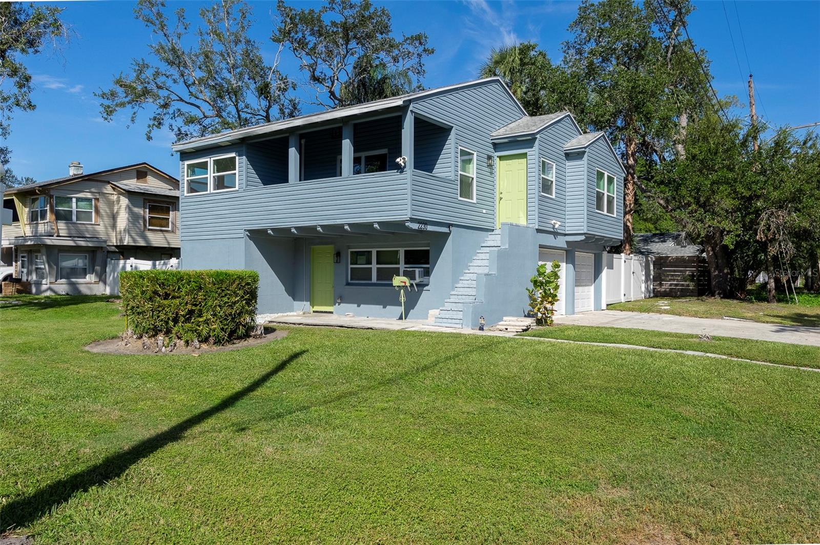 2230 E HARBOR DR S — photo 2