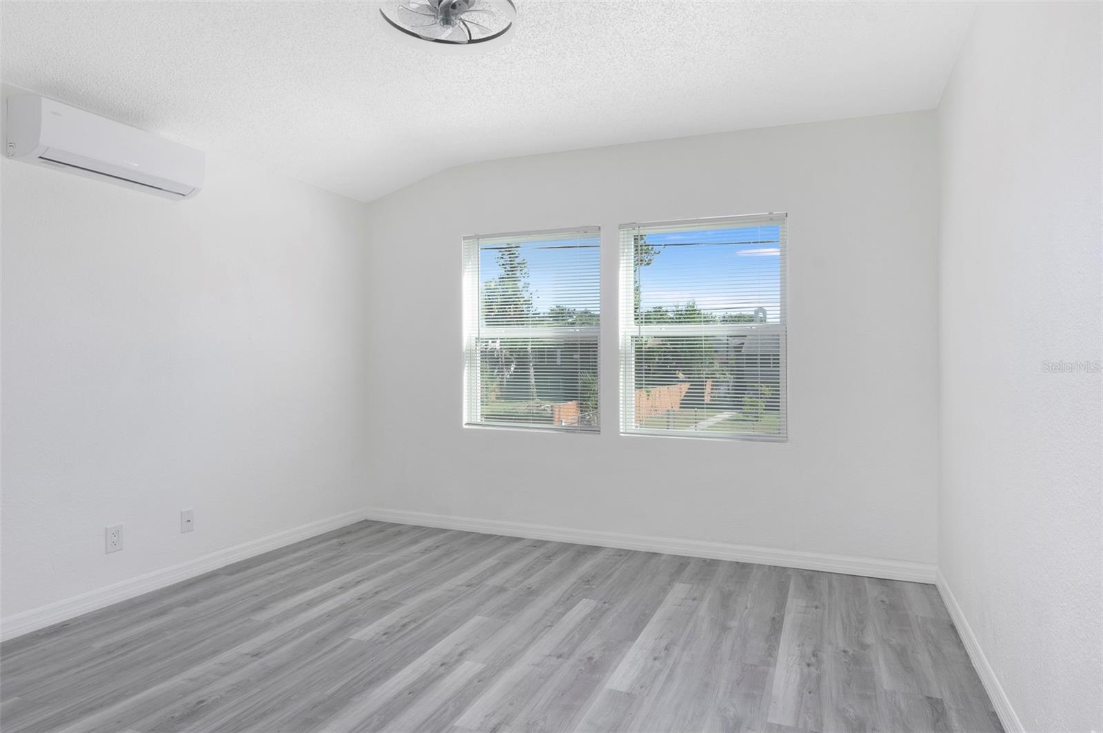 2230 E HARBOR DR S — photo 16