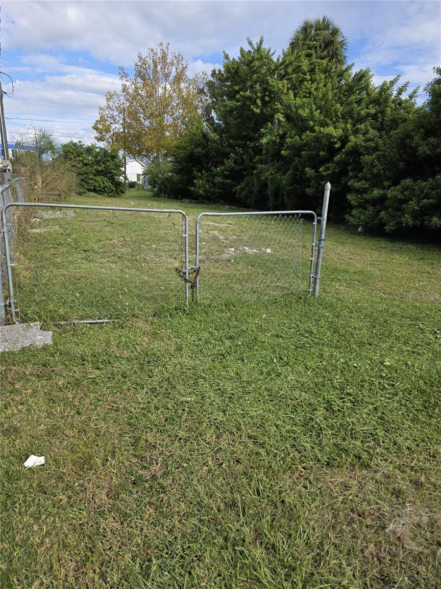 5620 VAN DOREN AVE — photo 2