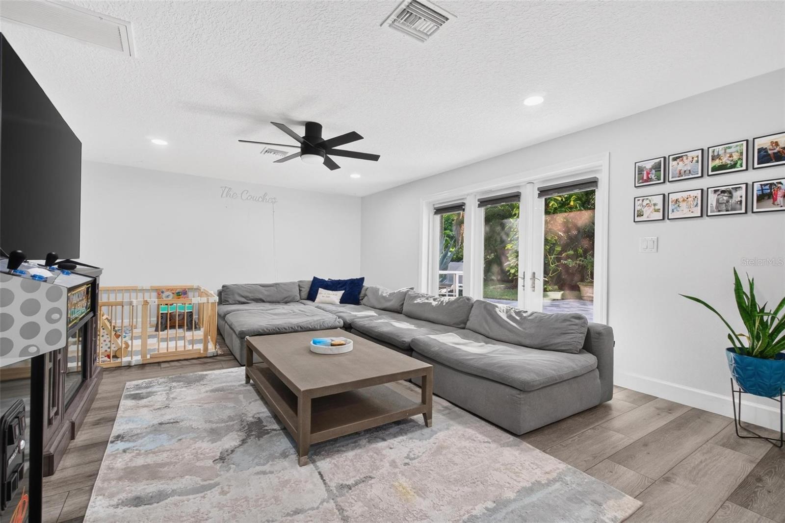 1002 N FLORIDA AVE — photo 11