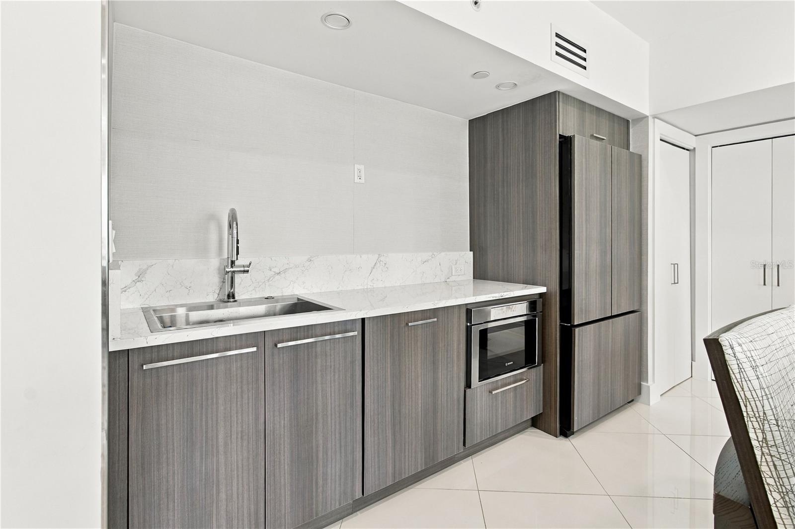 1111 N GULFSTREAM AVE #3D — photo 44