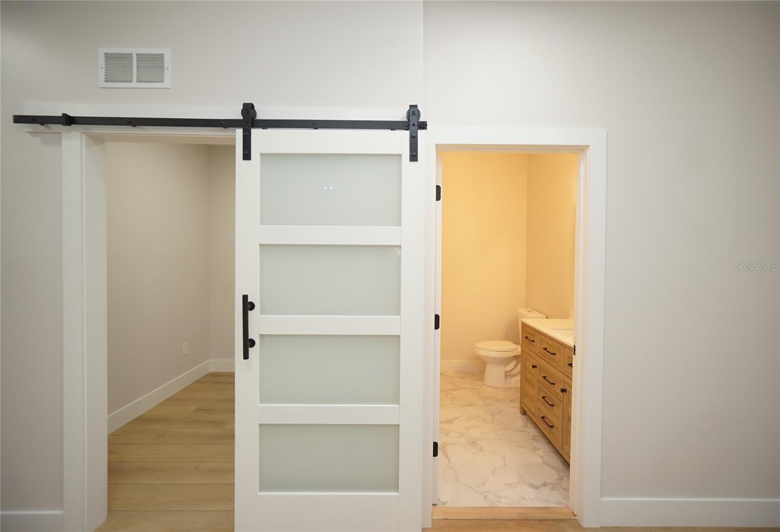 4308 W GRAY ST #4 — photo 23