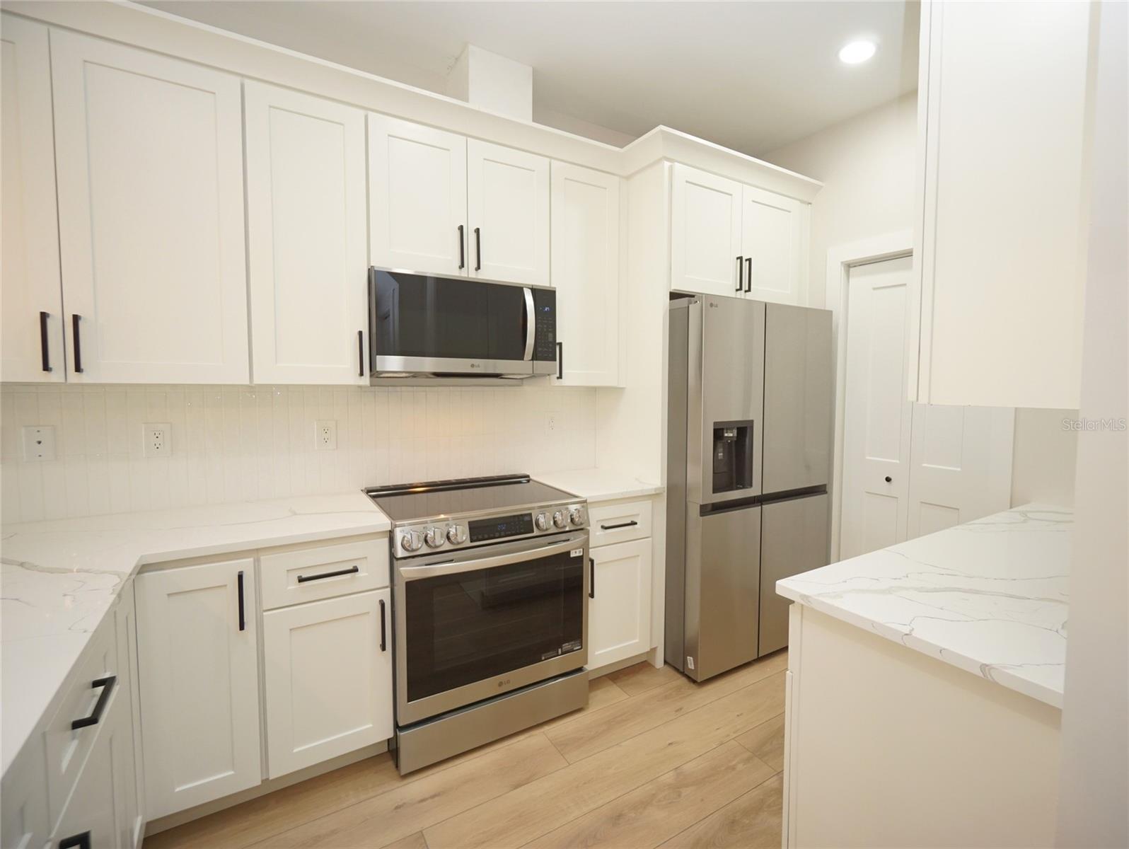 4308 W GRAY ST #4 — photo 10