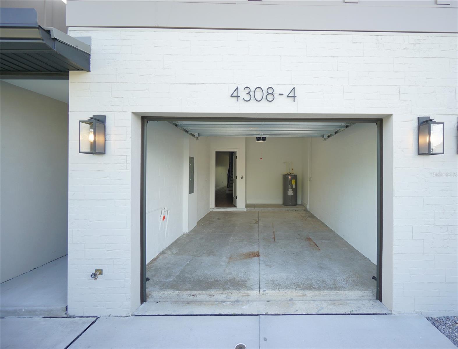 4308 W GRAY ST #4 — photo 19