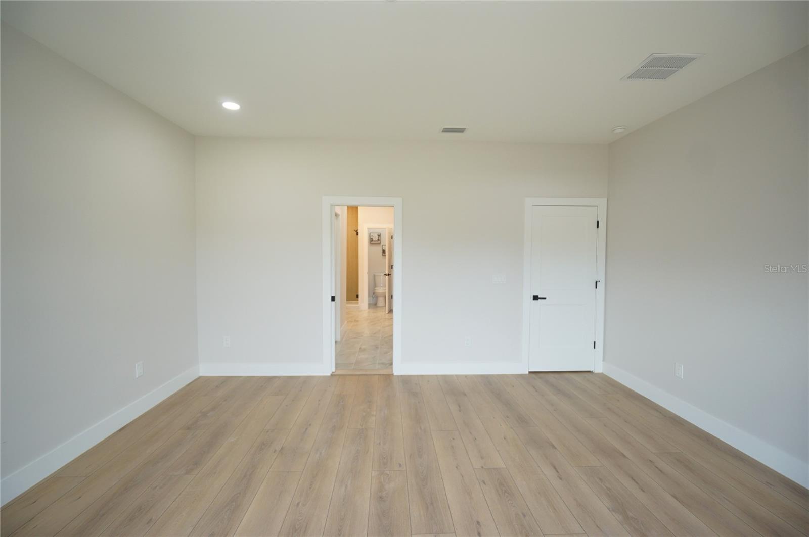 4308 W GRAY ST #4 — photo 30