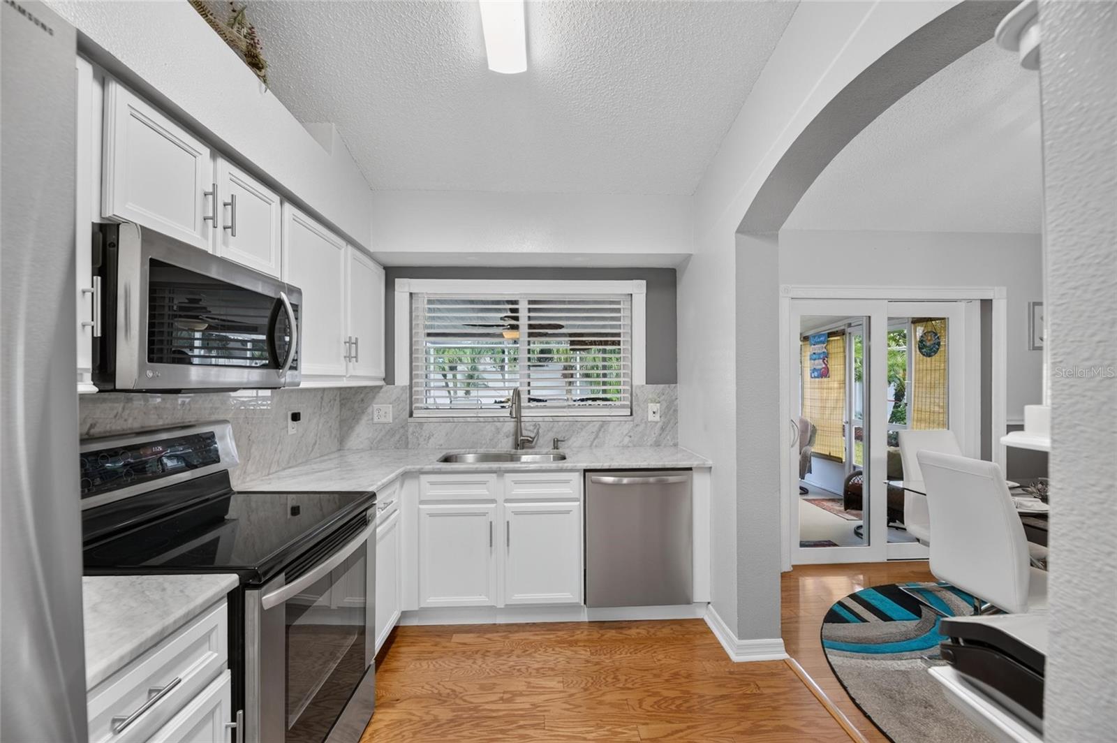 12138 BUFFINGTON LN — photo 17