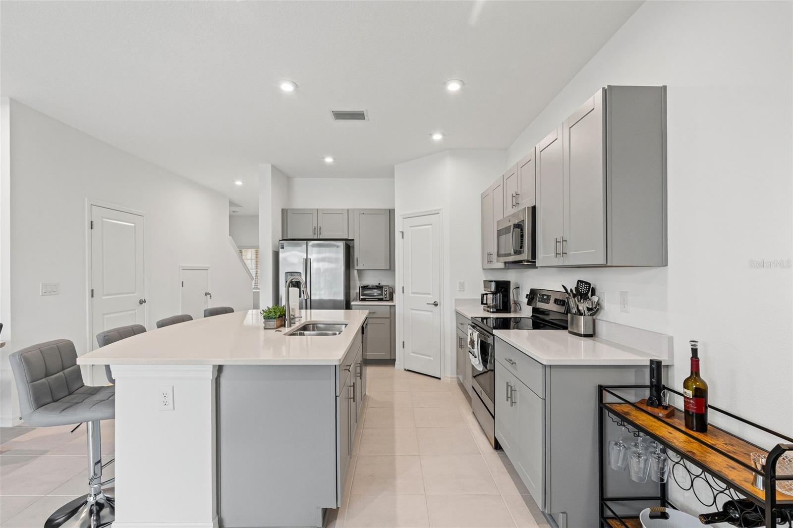 5725 HAVEN TER — photo 10