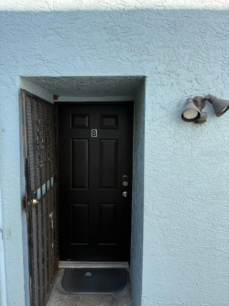 8606 N SEMMES ST #B — photo 3