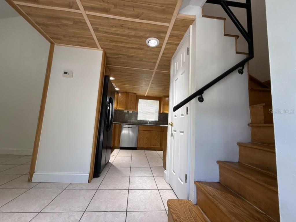 8606 N SEMMES ST #B — photo 22