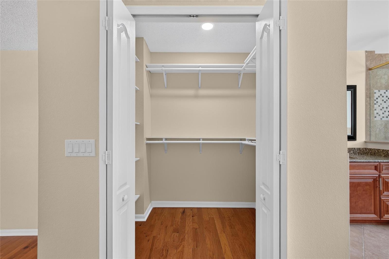 9110 ROCKROSE DR — photo 33