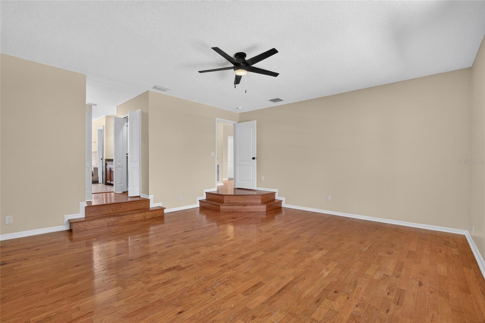 9110 ROCKROSE DR — photo 24