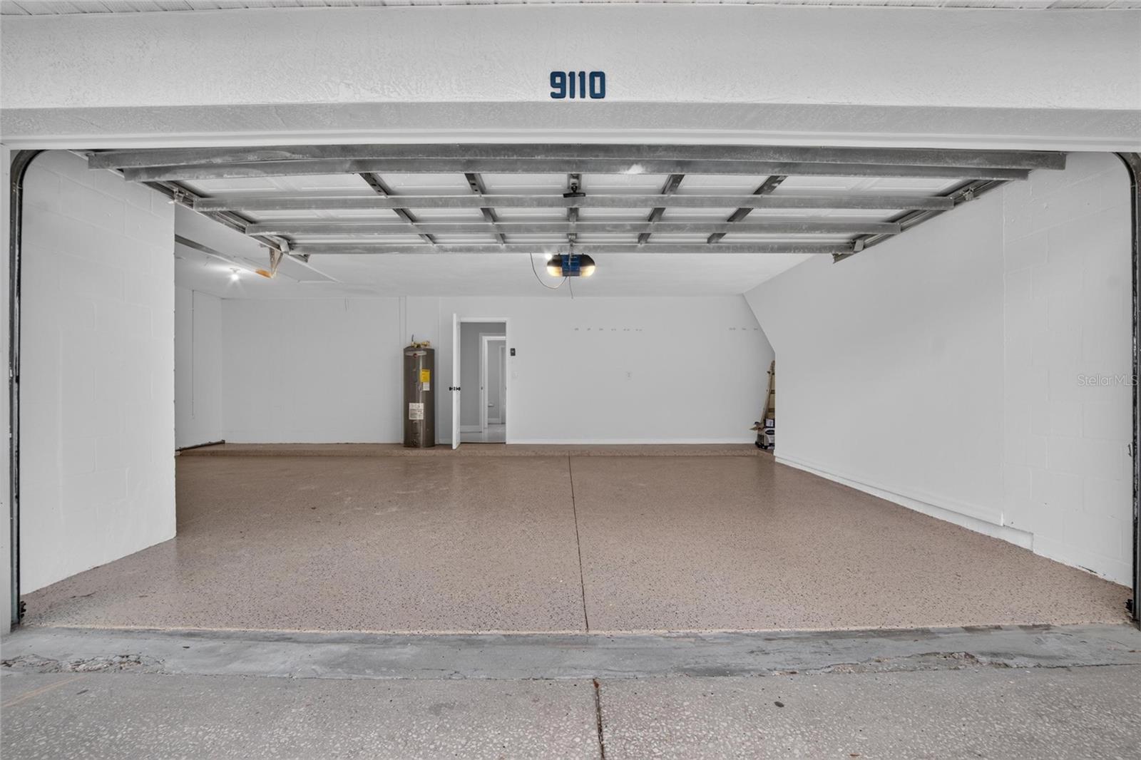 9110 ROCKROSE DR — photo 49
