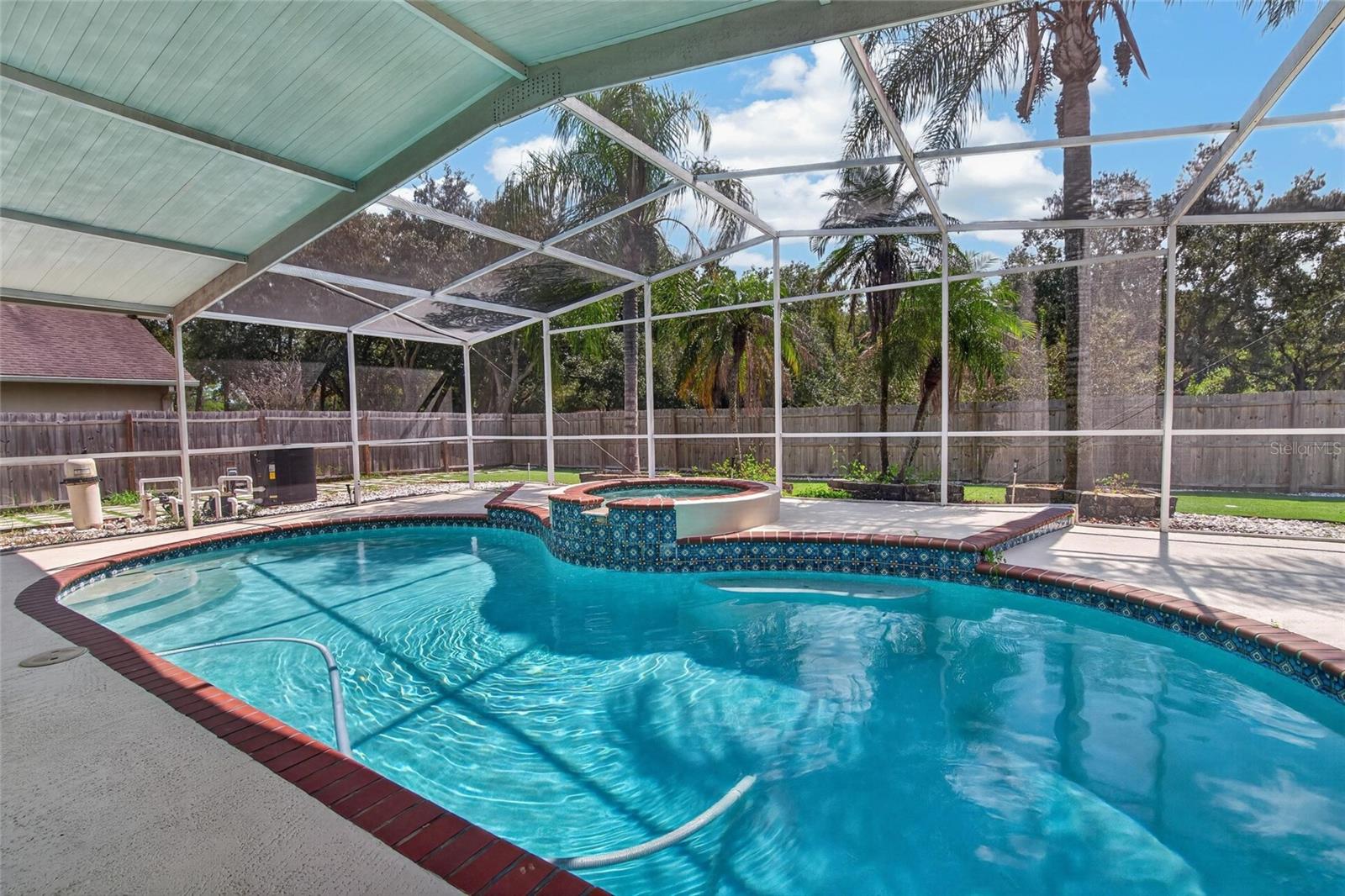 9110 ROCKROSE DR — photo 42