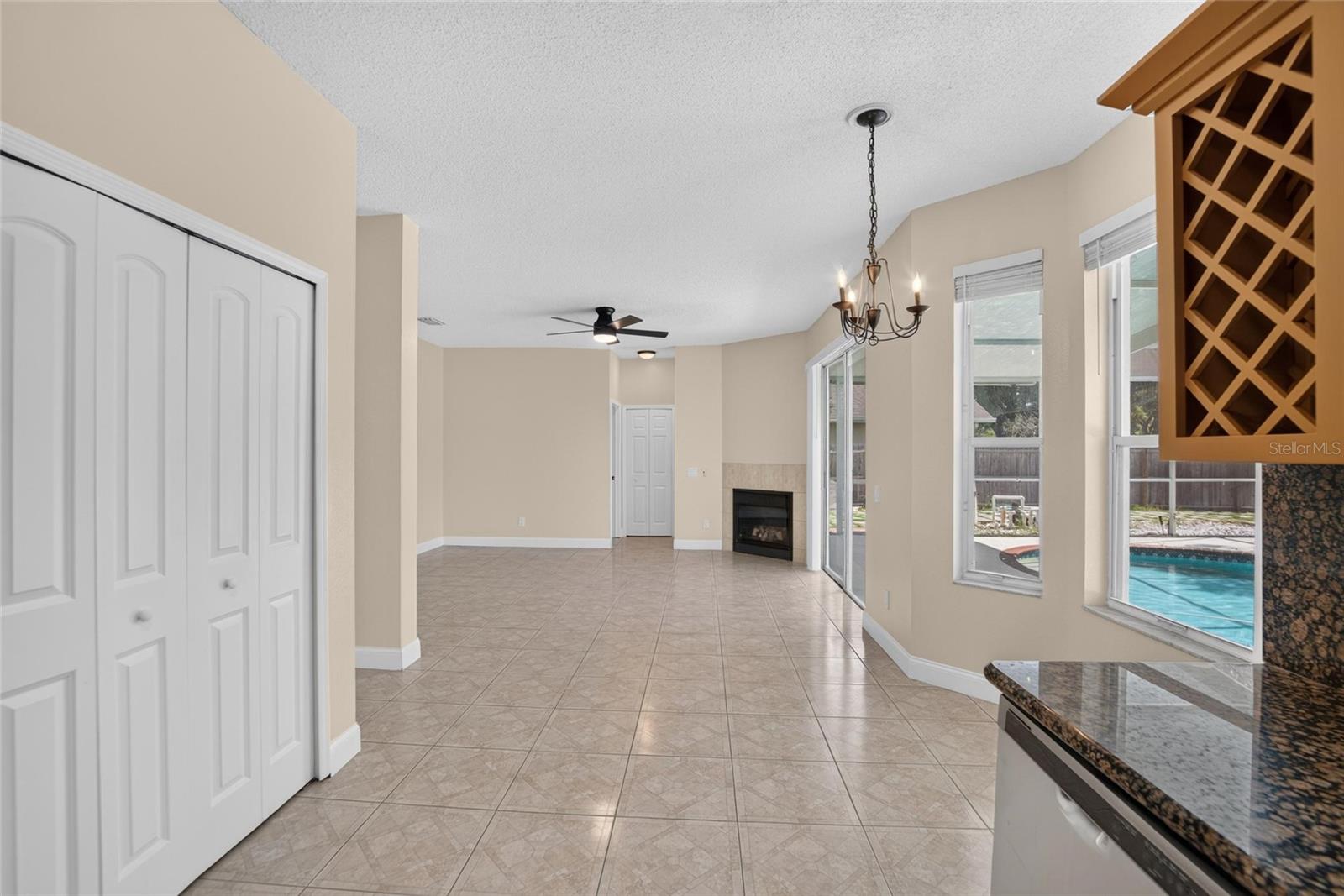 9110 ROCKROSE DR — photo 16