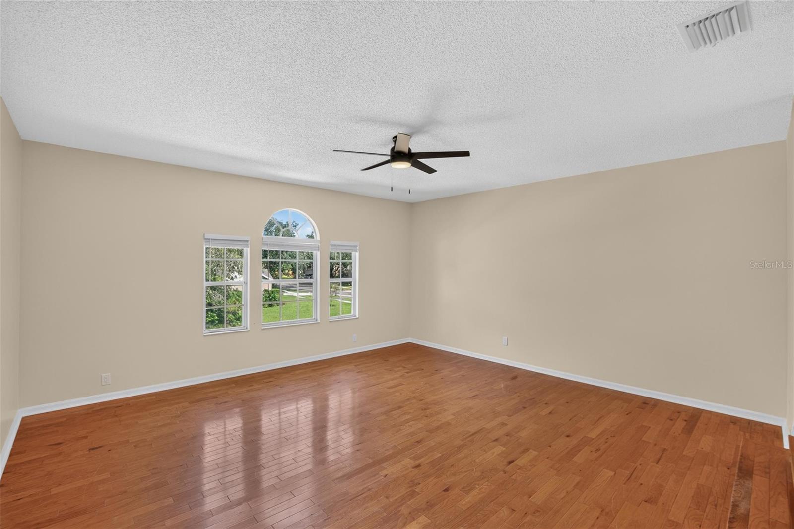 9110 ROCKROSE DR — photo 25