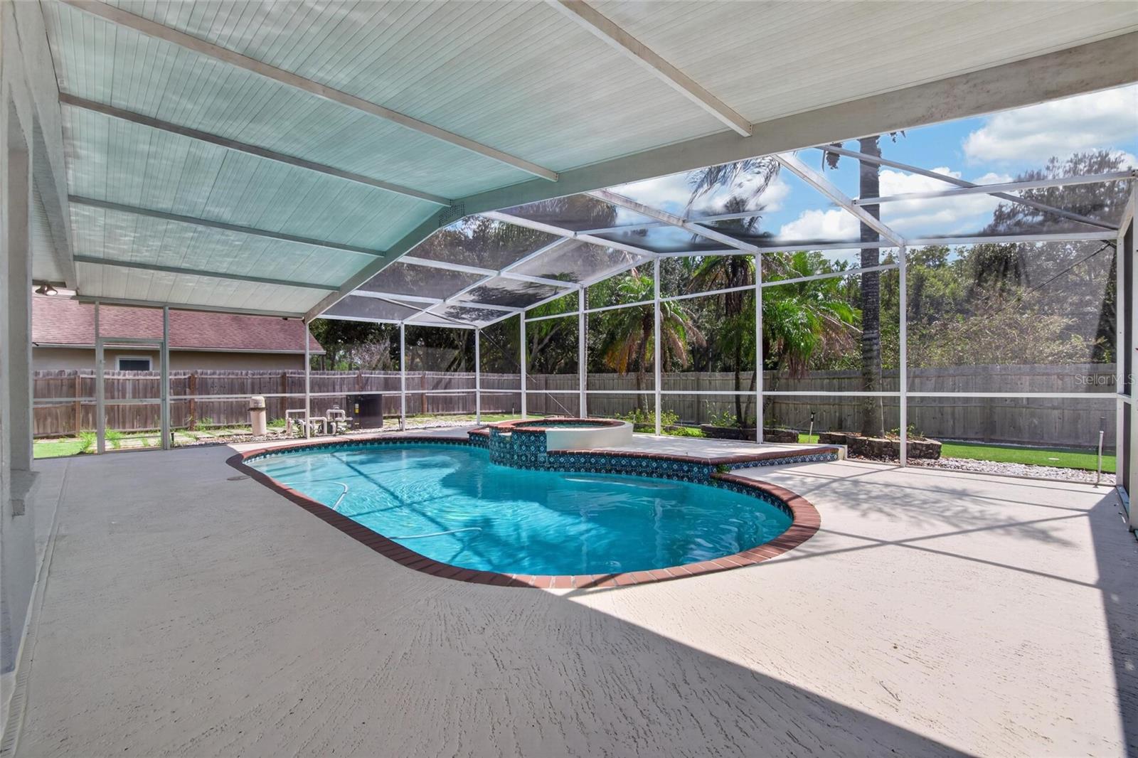 9110 ROCKROSE DR — photo 46