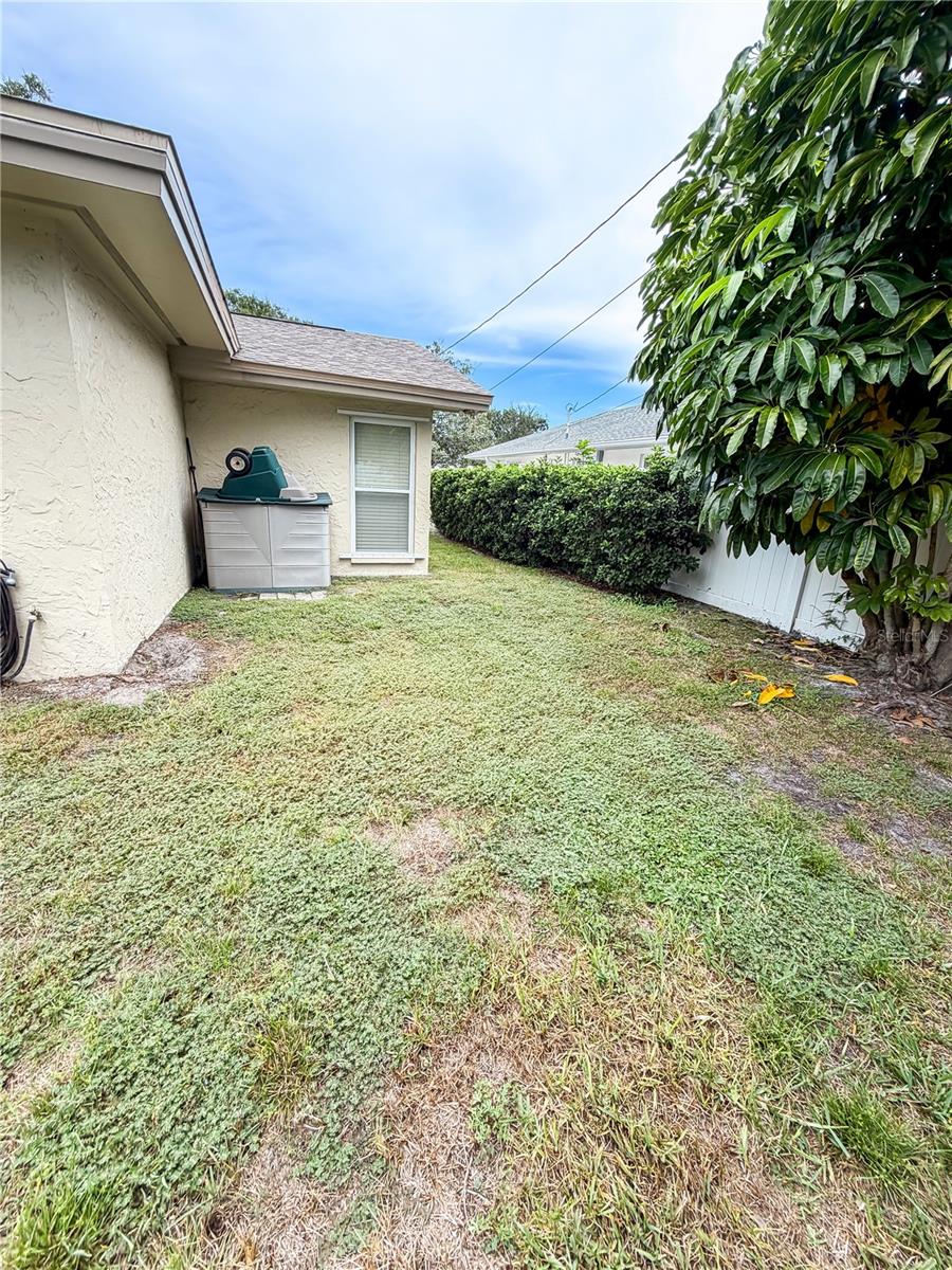 14436 BAY HILLS DR — photo 34
