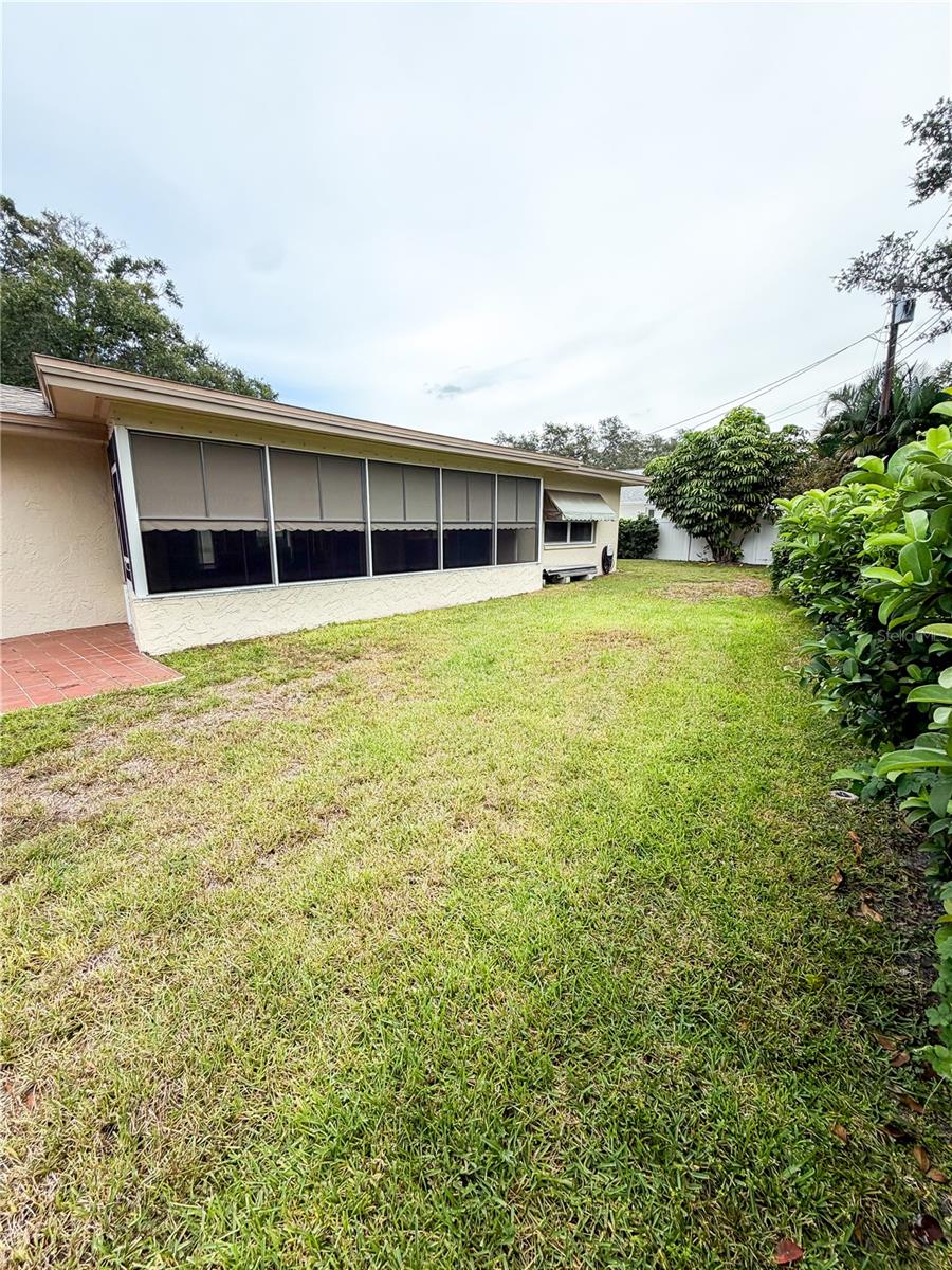 14436 BAY HILLS DR — photo 33