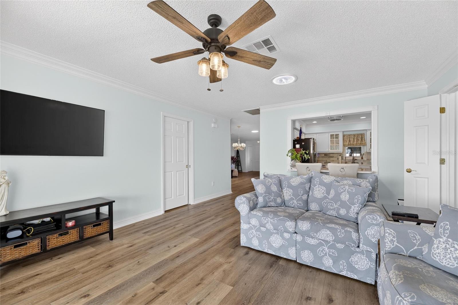 108 WHITETAIL CT — photo 16