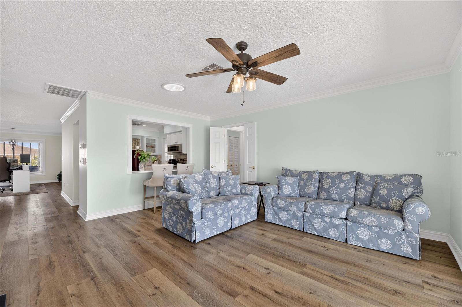 108 WHITETAIL CT — photo 17