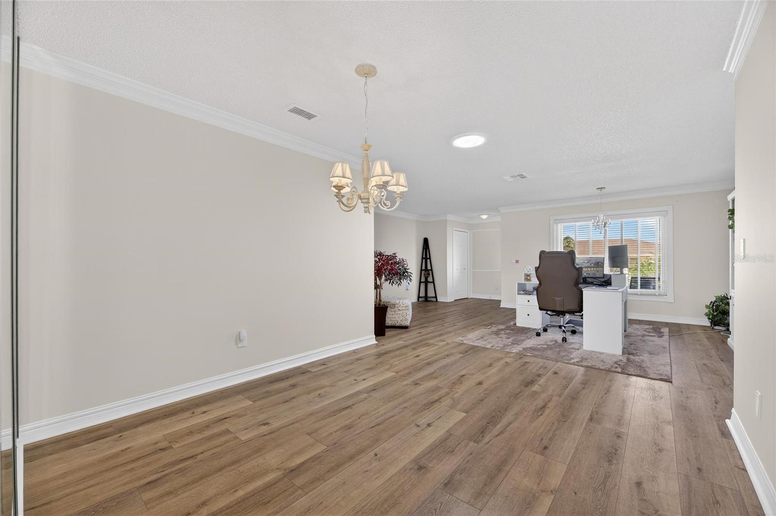 108 WHITETAIL CT — photo 8
