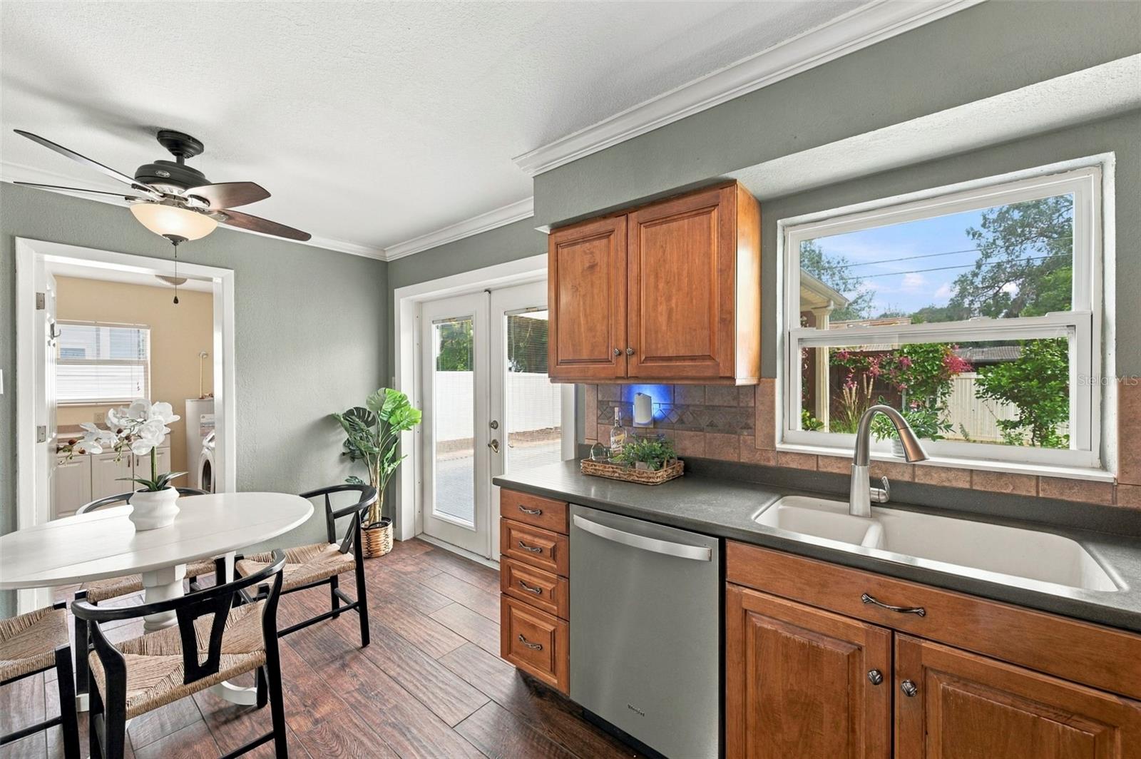 620 PALM PL — photo 12