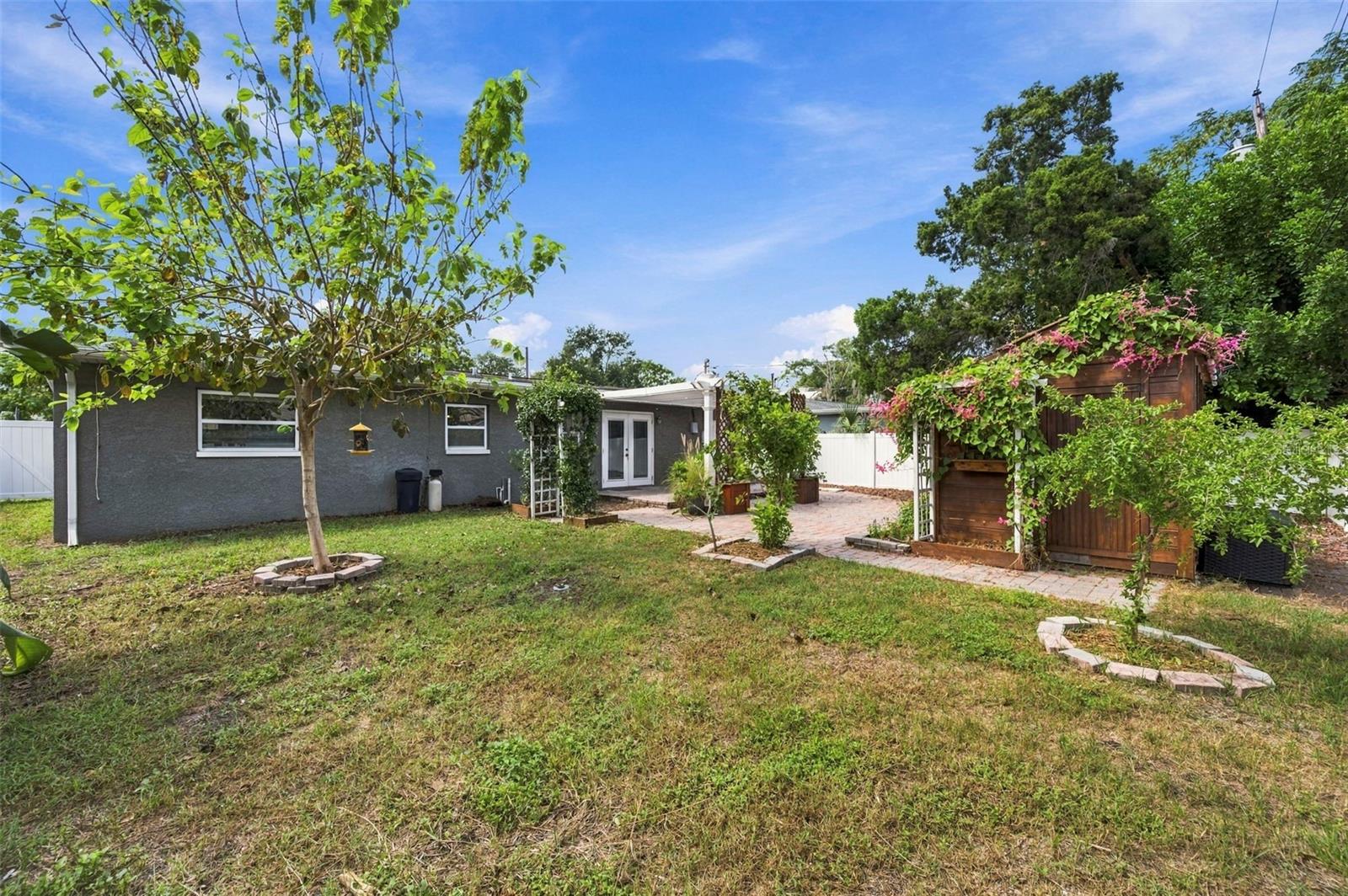 620 PALM PL — photo 42