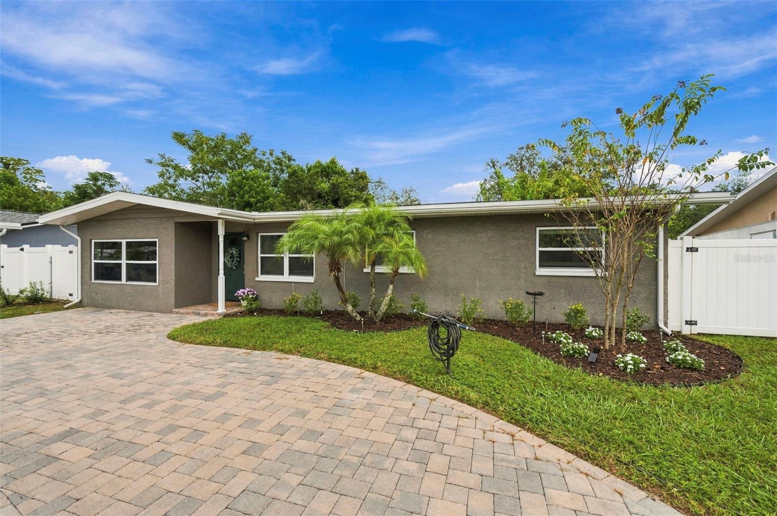 620 PALM PL — photo 2