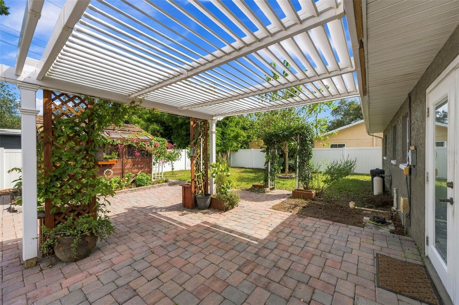620 PALM PL — photo 37