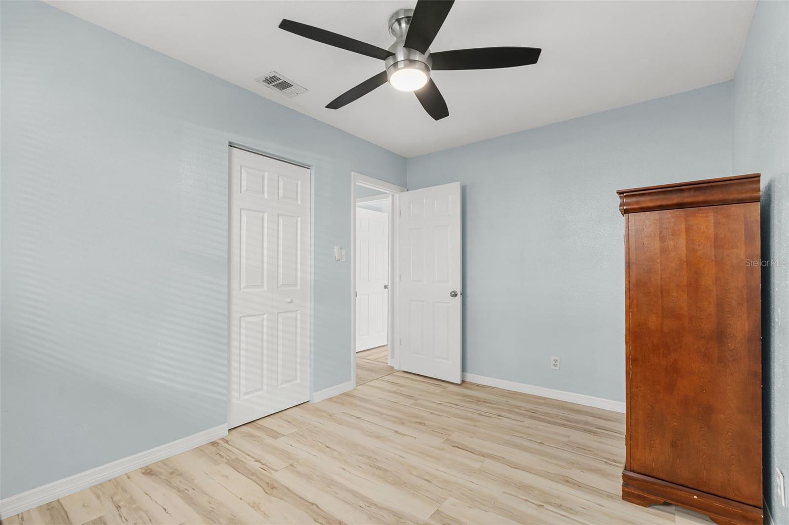 4424 W IOWA AVE — photo 19