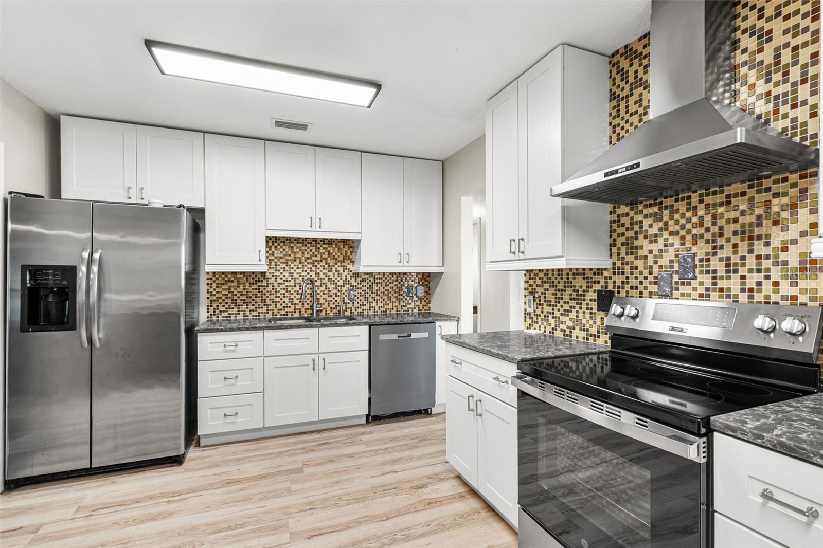 4424 W IOWA AVE — photo 12
