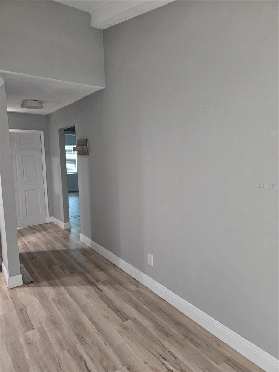 4511 W HUMPHREY ST — photo 9