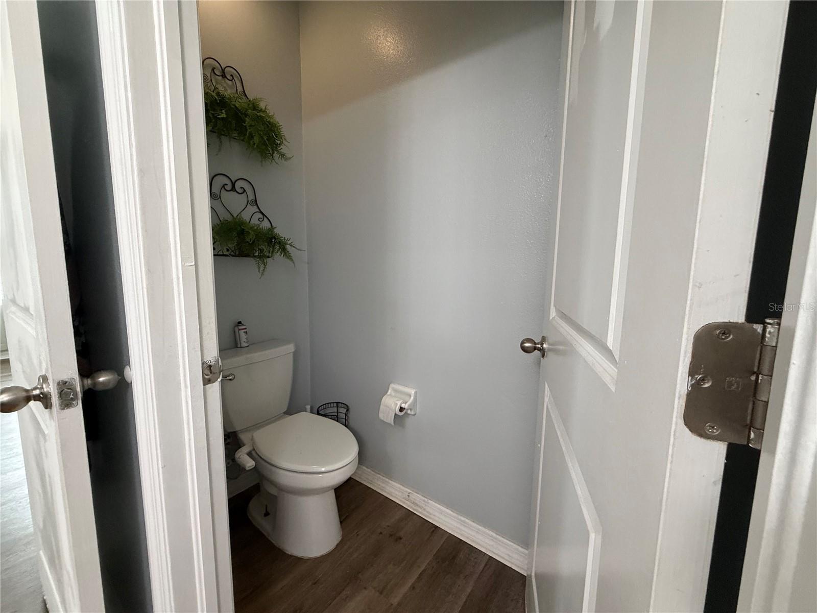 3908 KEARSNEY ABBEY CIR — photo 27