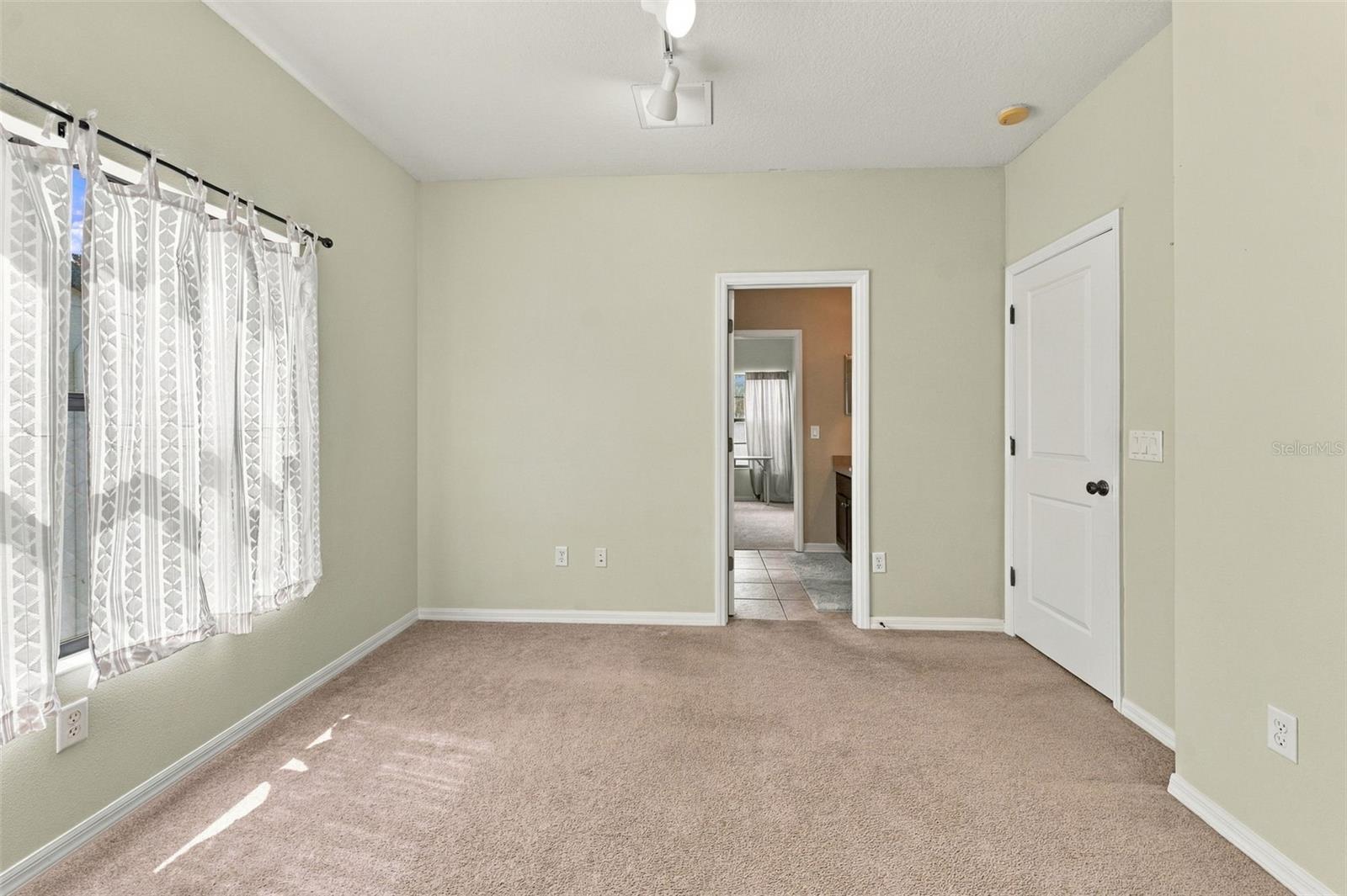 3508 MAJESTIC VIEW DR — photo 39