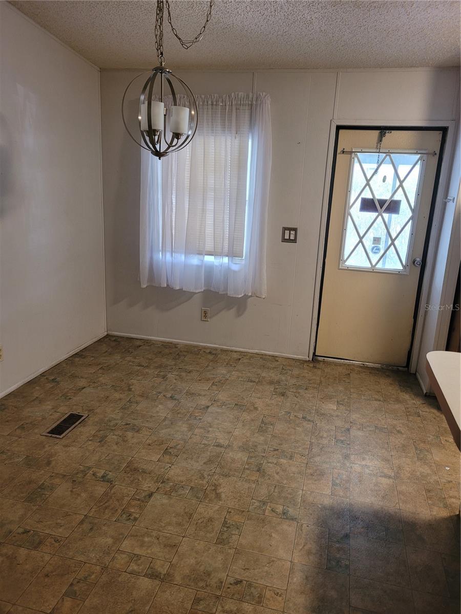 Home in WESLEY CHAPEL — photo 11