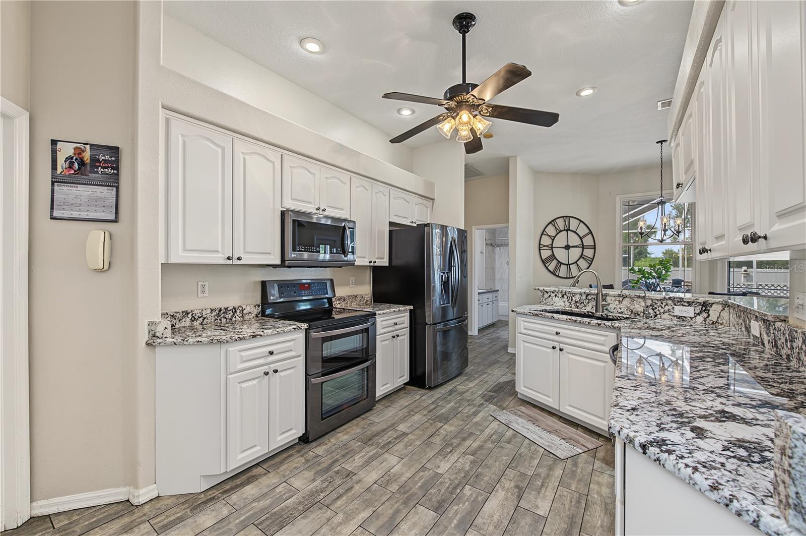 24415 ROLLING VIEW CT — photo 10